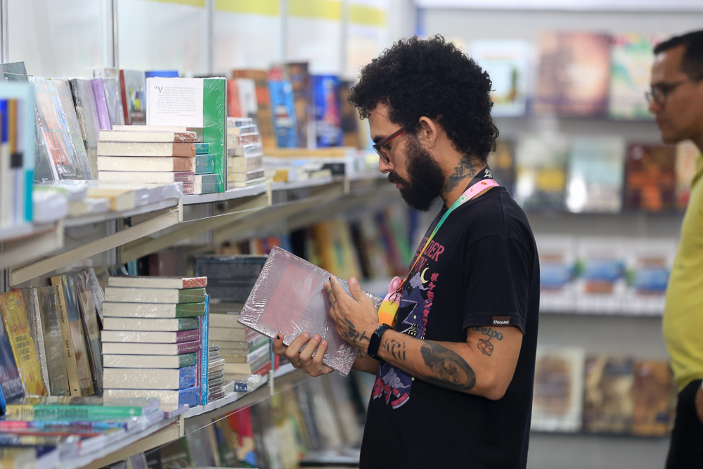 Bienal Internacional do Livro de Pernambuco celebra 30 anos e anuncia nova geração de autores