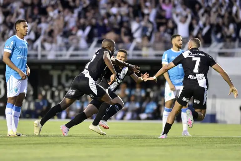 Após 125 anos, Ponte Preta conquista seu primeiro título nacional e entra para a história