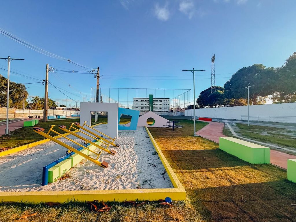 WhatsApp-Image-2025-11-07-at-17.59.46-1-1024x768 Jackson Alvino anuncia inauguração da Praça Prefeito Severino Maroja, em frente ao Estádio O Teixeirão