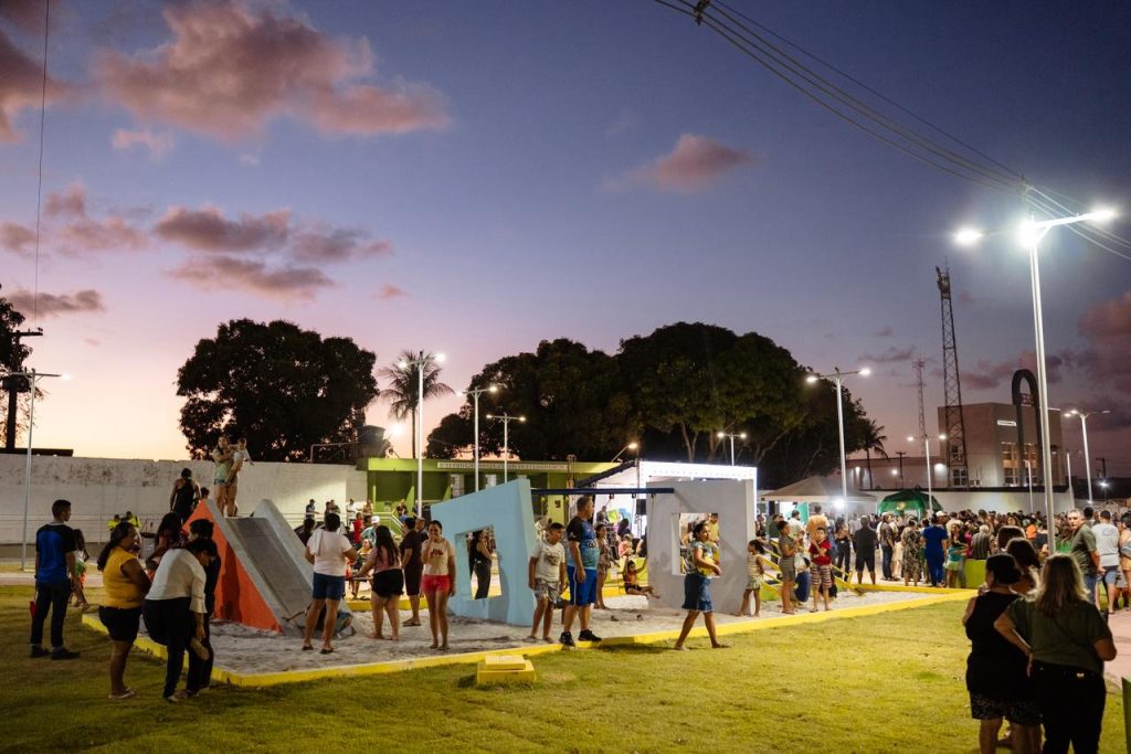 WhatsApp-Image-2025-11-11-at-22.03.20-1-1-1024x683 Prefeitura de Santa Rita inaugura Praça Prefeito Severino Maroja no bairro Jardins