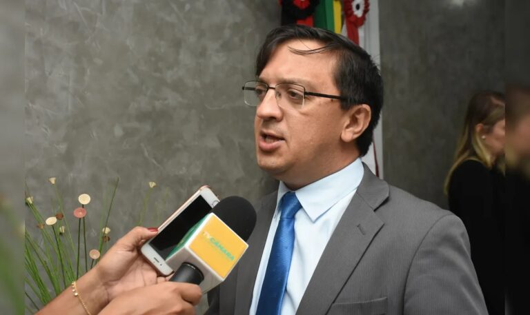 Governador da Paraíba exonera secretário executivo de Turismo após rompimento político com prefeito de João Pessoa