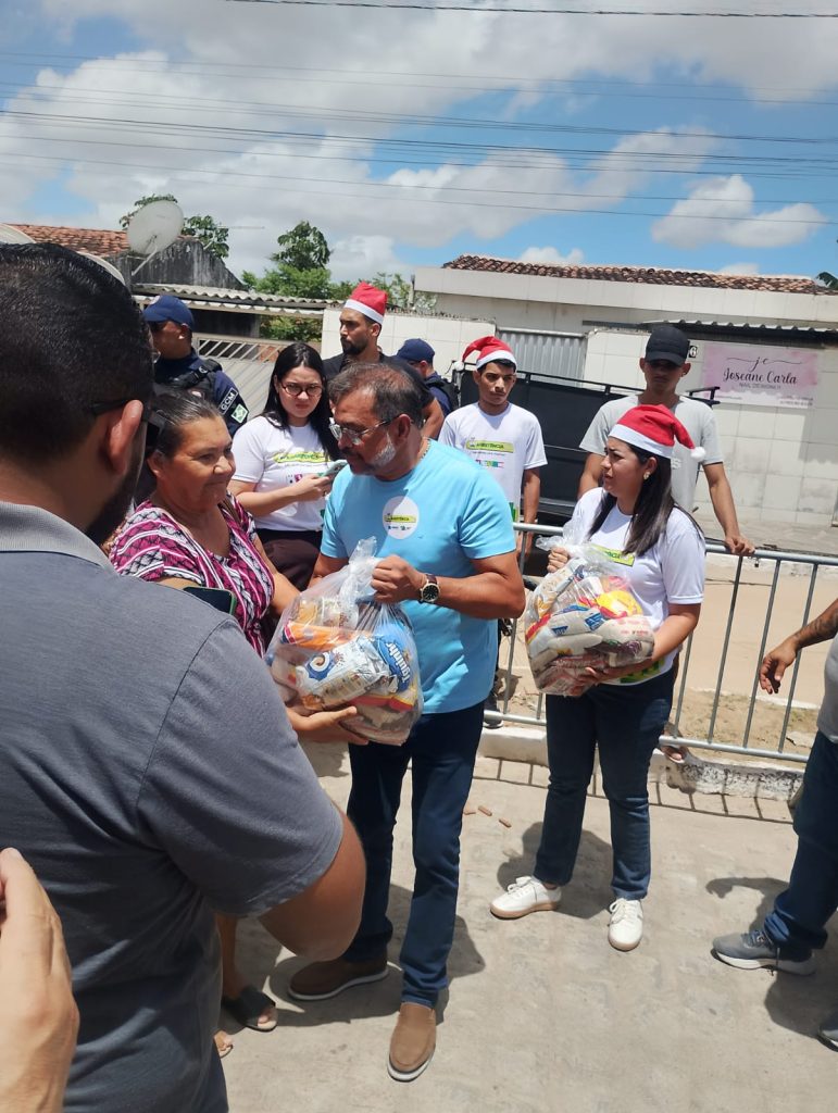 WhatsApp-Image-2025-12-19-at-11.08.23-771x1024 Assistência Já chega ao Heitel Santiago em clima de Natal e reforça presença da Prefeitura nas comunidades