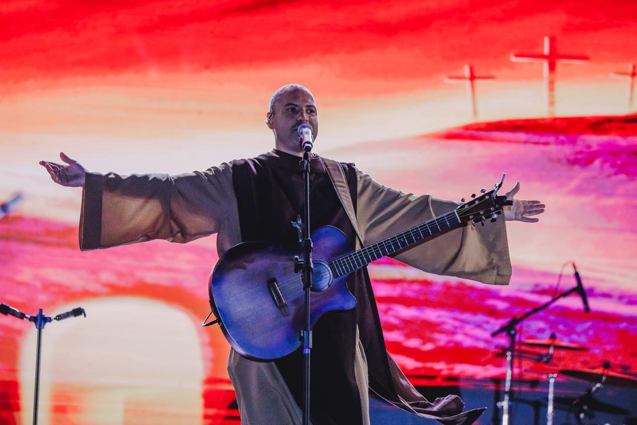 Celebração da féJoão Pessoa se projeta nacionalmente com evento histórico na Orla e Cícero Lucena exalta o espírito acolhedor da cidade, com paz e união