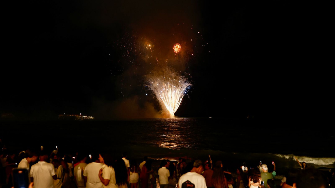 Réveillon 2026 reúne mais de 500 mil pessoas na Orla de João Pessoa