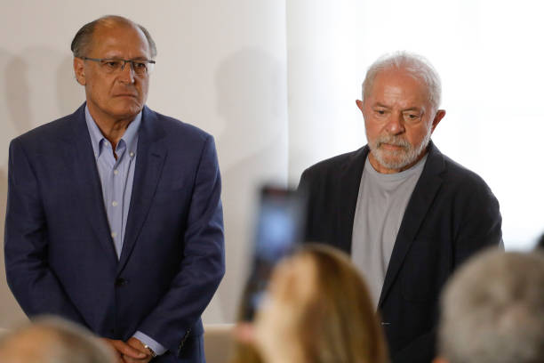 Lula confirma Alckmin como vice na chapa para tentar reeleição em outubro